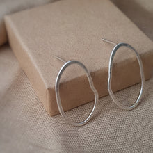 Load image into Gallery viewer, ORGANIC OVAL SILVER STUD EARRINGS
