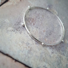 Load image into Gallery viewer, SILVER STUDDED DOT BANGLE