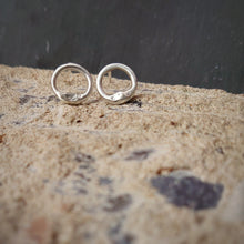 Load image into Gallery viewer, MOLTEN SILVER CIRCLE STUD EARRINGS
