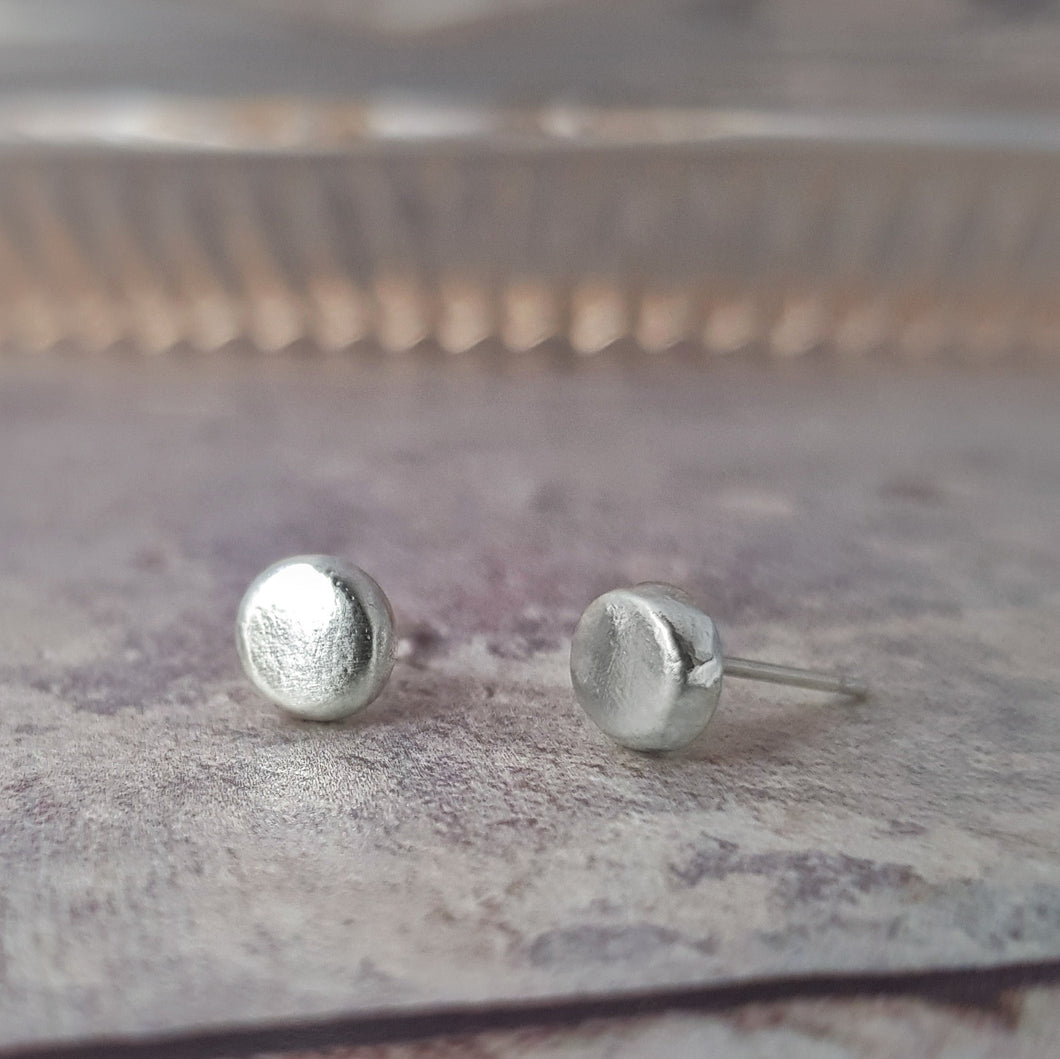 DAINTY NUGGET STUDS IN RECYCLED SILVER